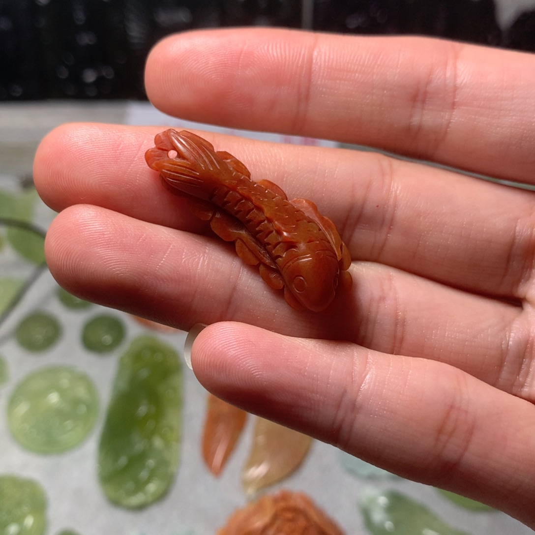 蛇纹石玉合金颈饰