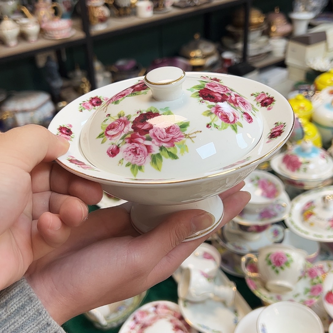 鹿与海陶瓷有限责任公司