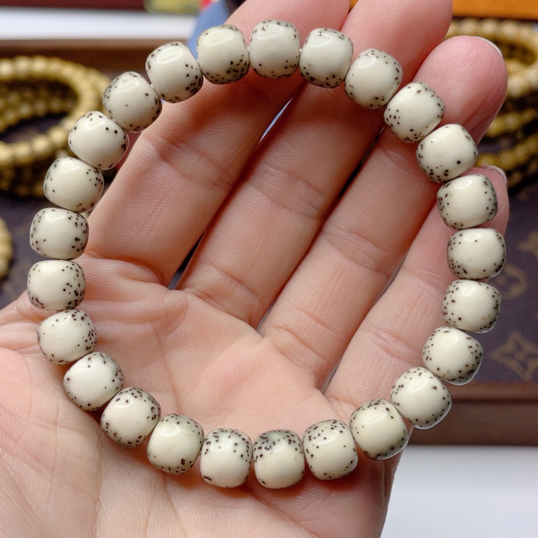 星月菩提手串石玉料绿背河豚卡9