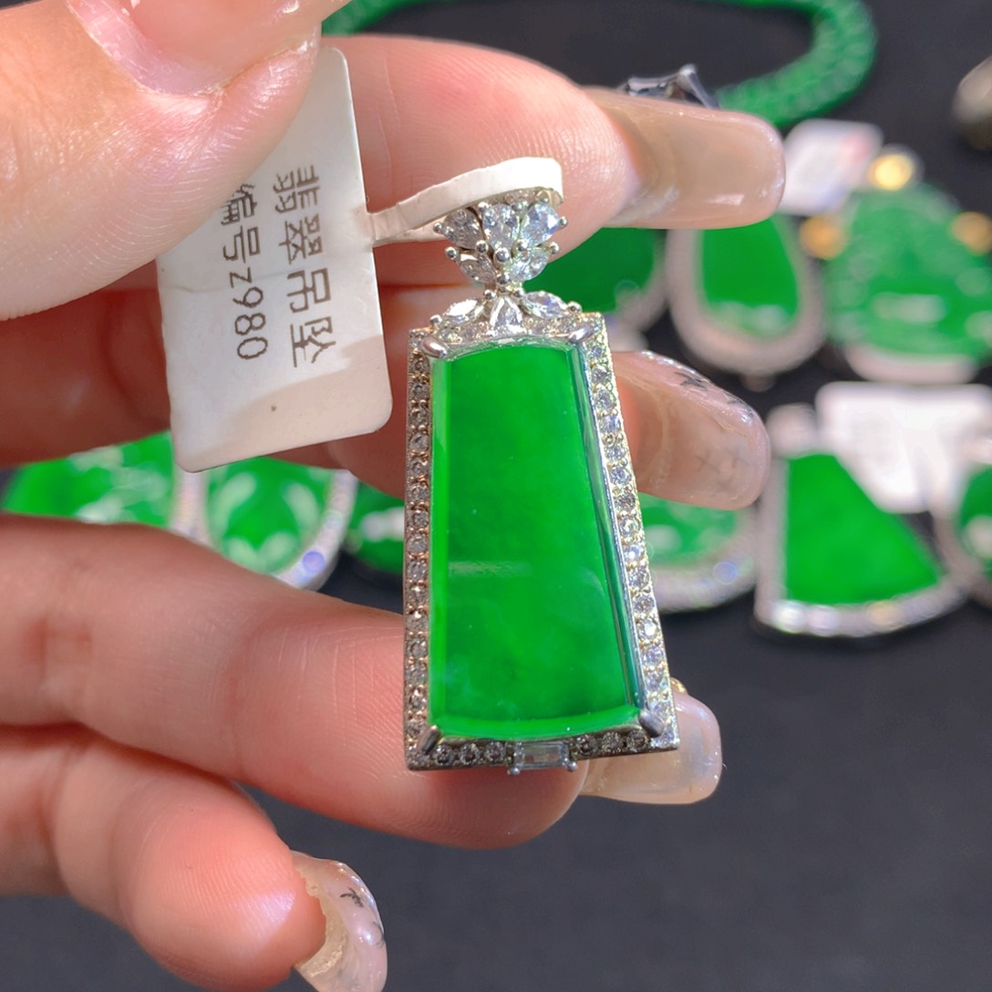 翡翠颈饰银S925镶嵌1111111111