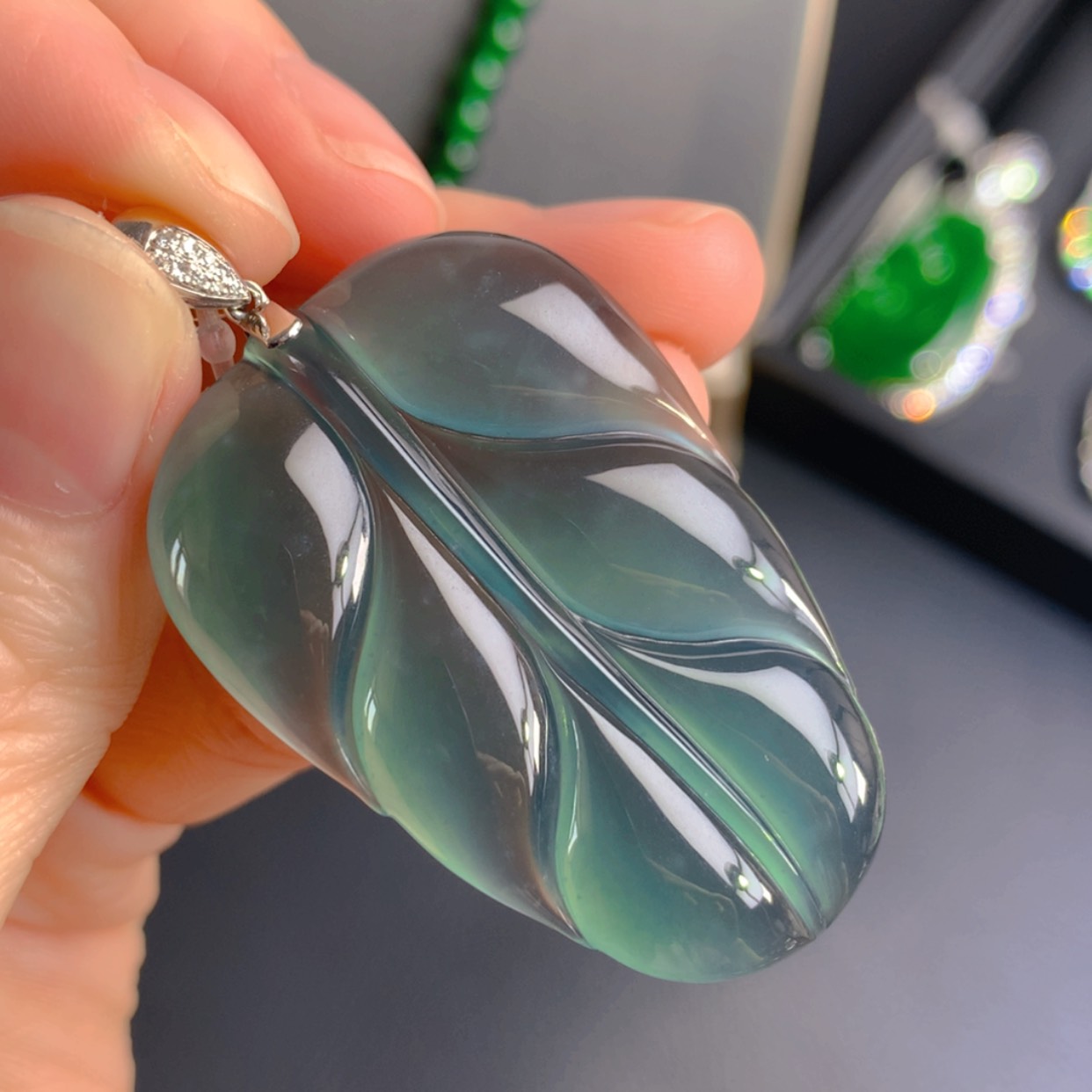 【闪购商品】翡翠颈饰18K金镶嵌111111