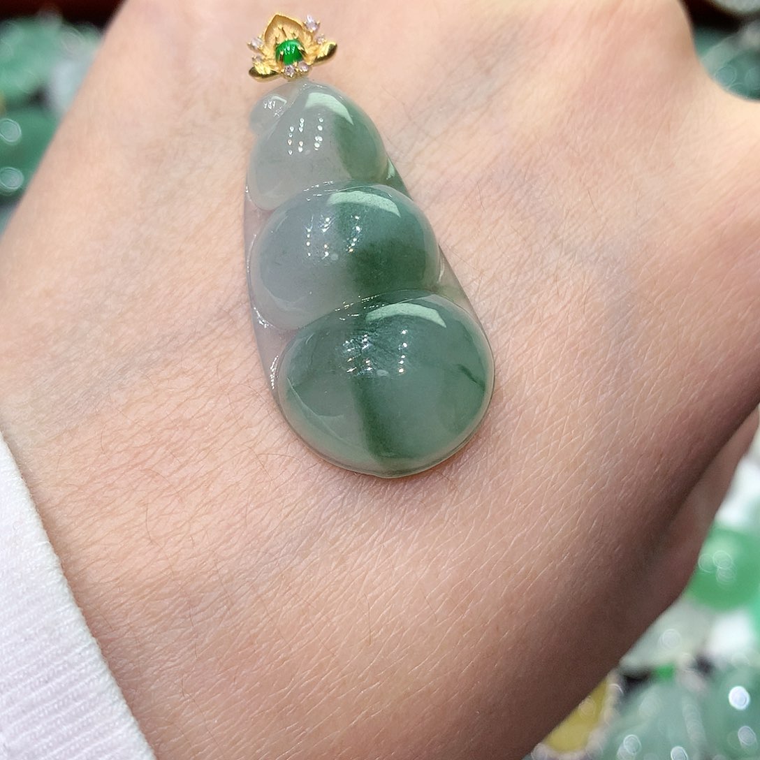 翡翠吊坠(赠链)18K金镶嵌崽*