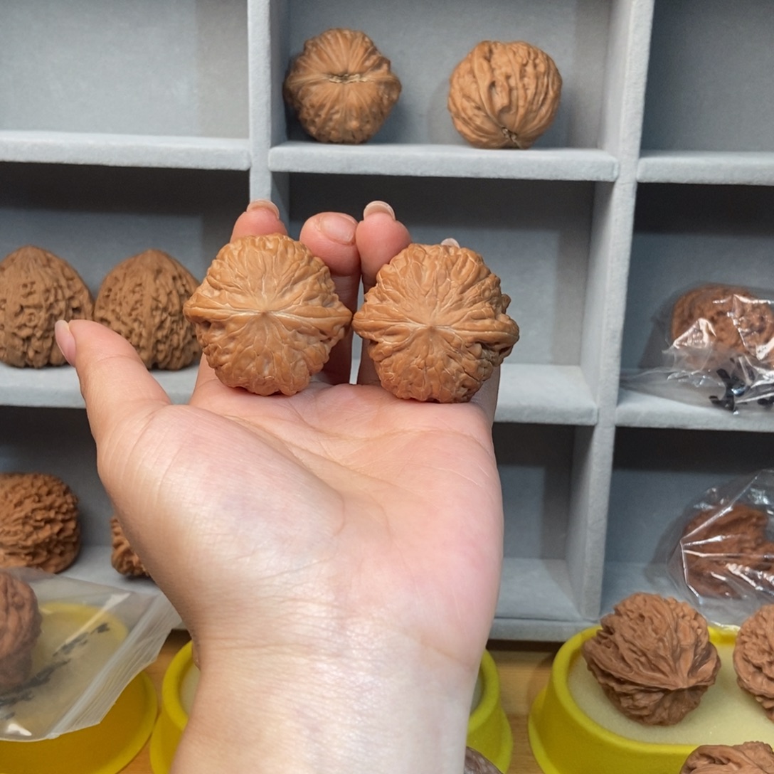 业***子文玩核桃吊坠全品39铁锤