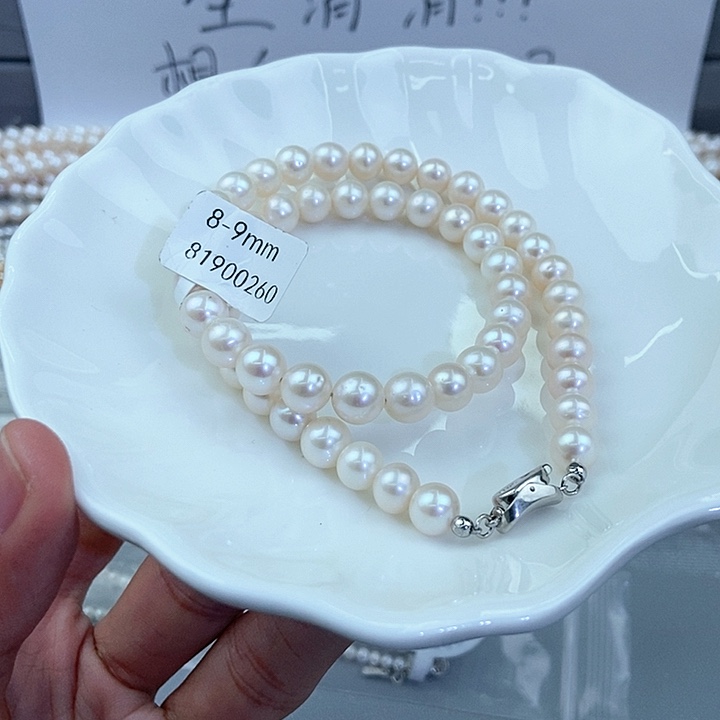 颈饰未镶嵌淡水珍珠