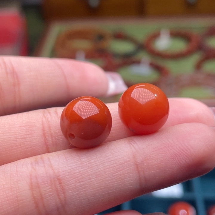 南红玛瑙配饰未镶嵌