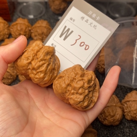 吊坠桃核我是第一百42