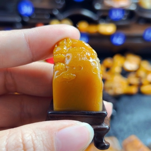 田黄石用****3田黄石印章