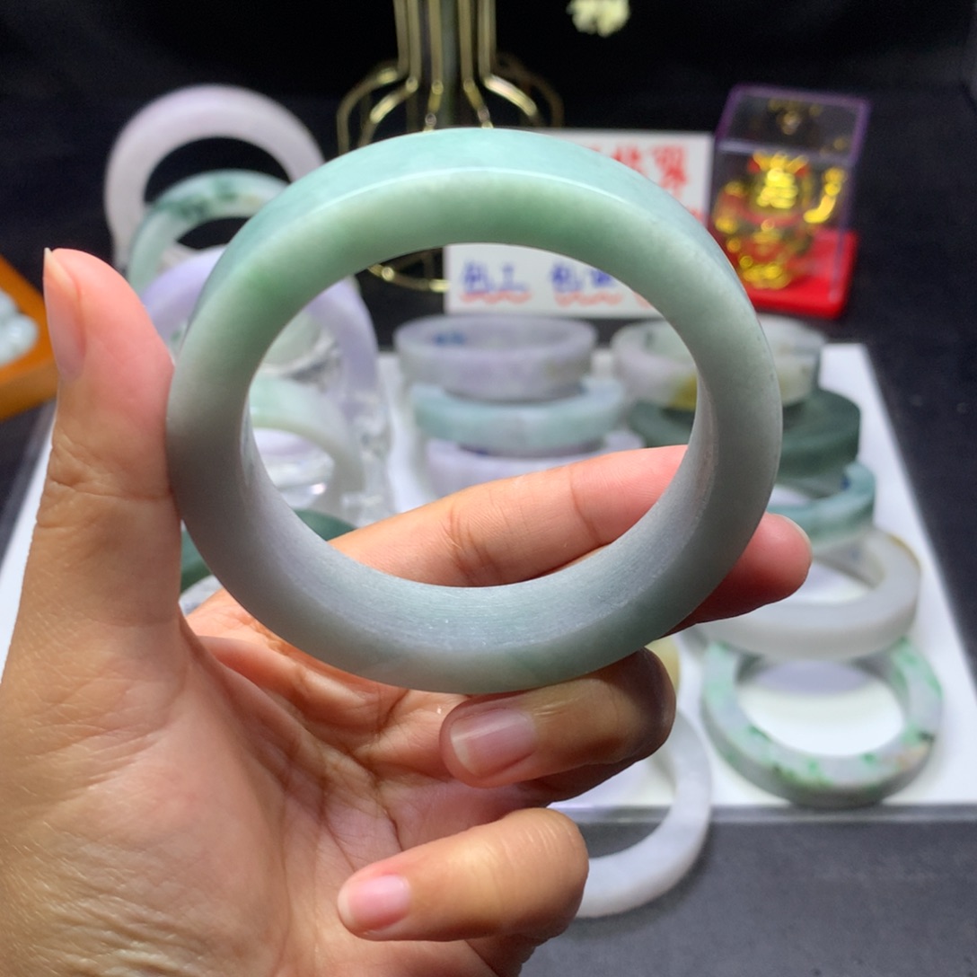 【闪购商品】定制翡翠手镯未镶嵌