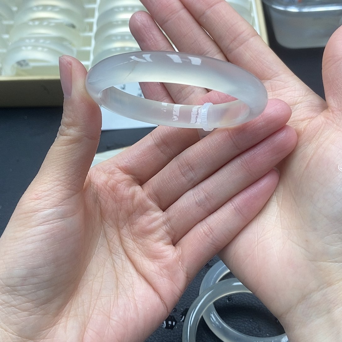 玛瑙/玉髓手镯未镶嵌004