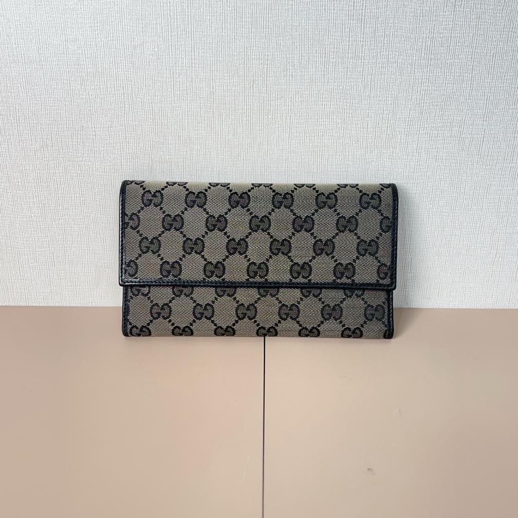 95新 GUCCI/古驰 古驰印花长款翻盖钱包cj7098