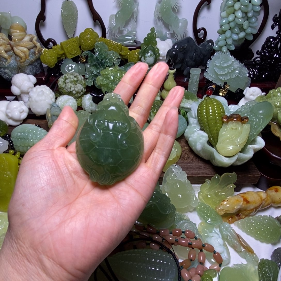 爱***疗岫玉未镶嵌龙龟龙龟