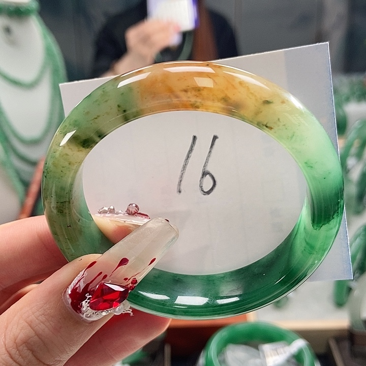 石英质玉手镯未镶嵌天然A货非洲翠手镯