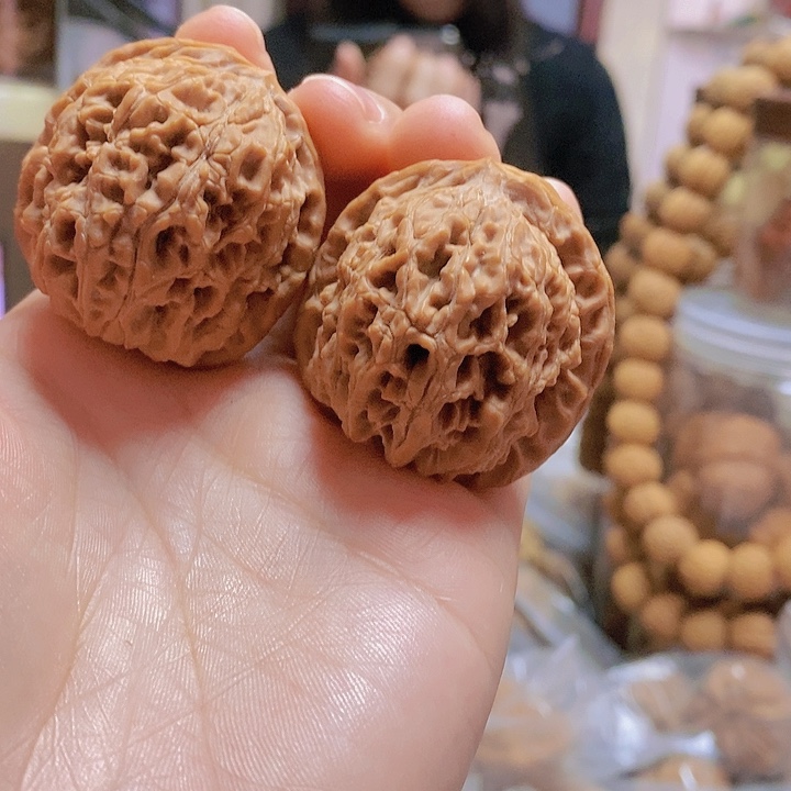 【闪购商品】文玩核桃把件39红皮水龙