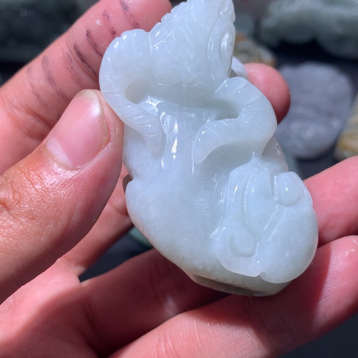 翡翠未镶嵌颈饰保真天然a货翡翠