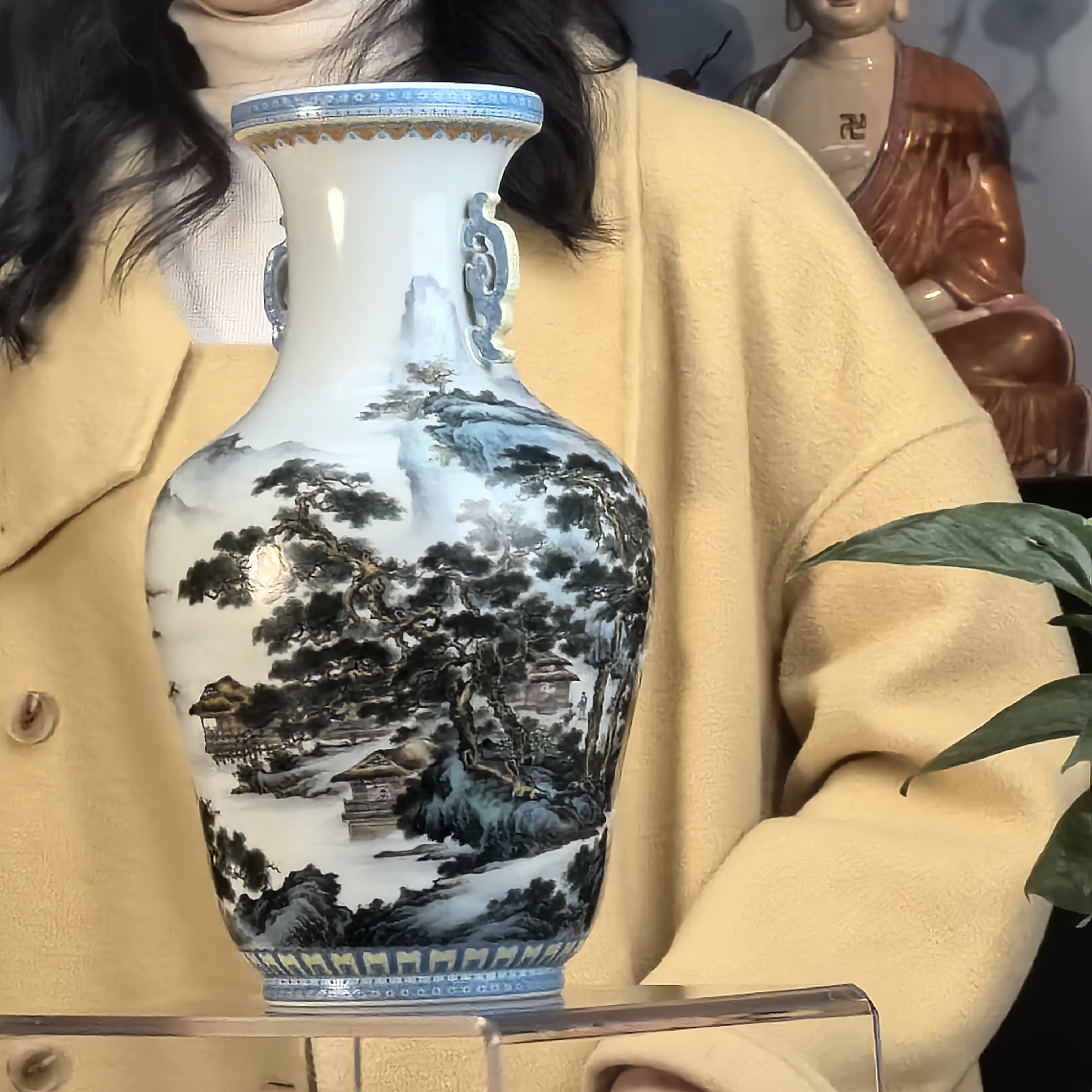 粉彩松树诗文双耳赏瓶