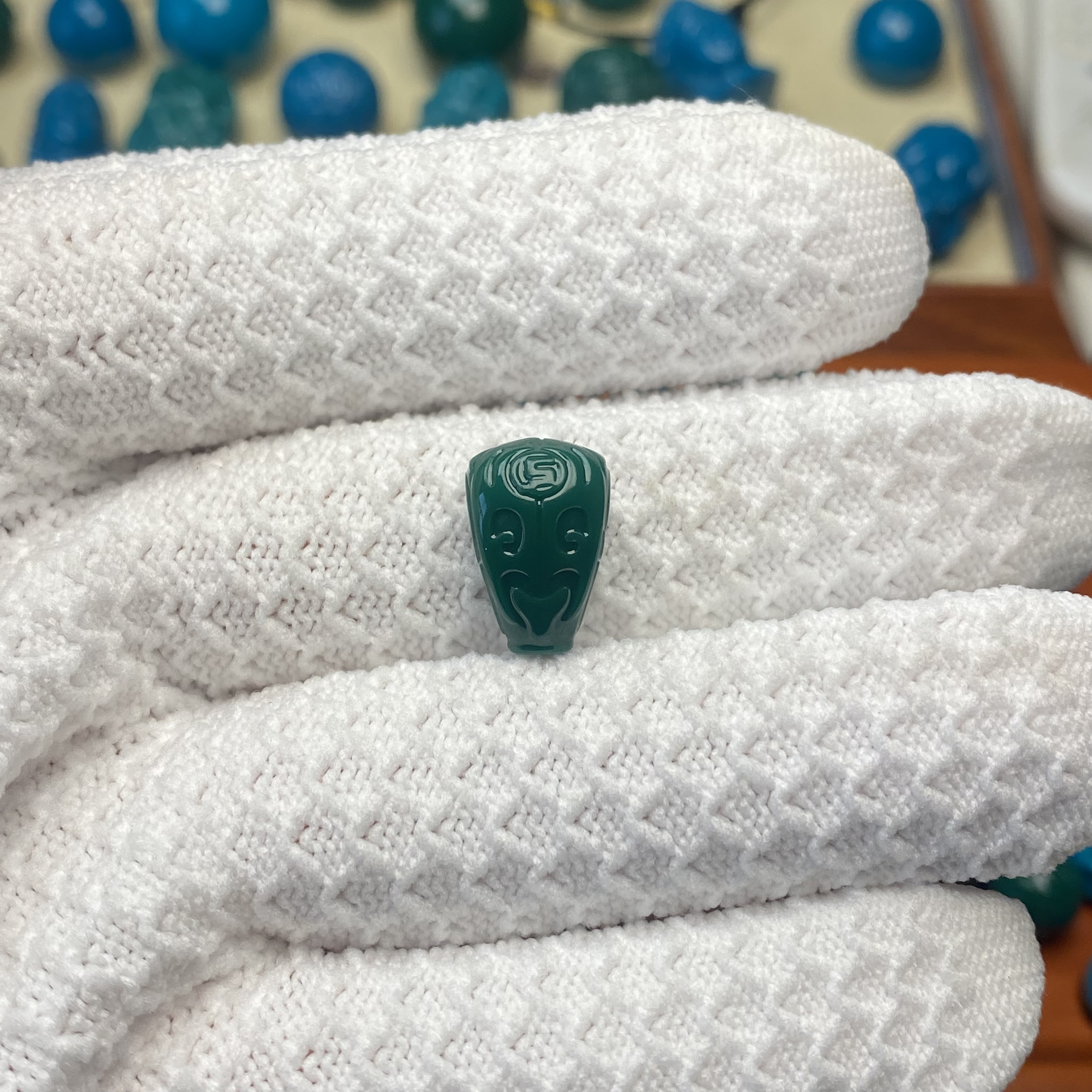 雪巴琉璃高瓷玉化博古纹三通文玩配饰