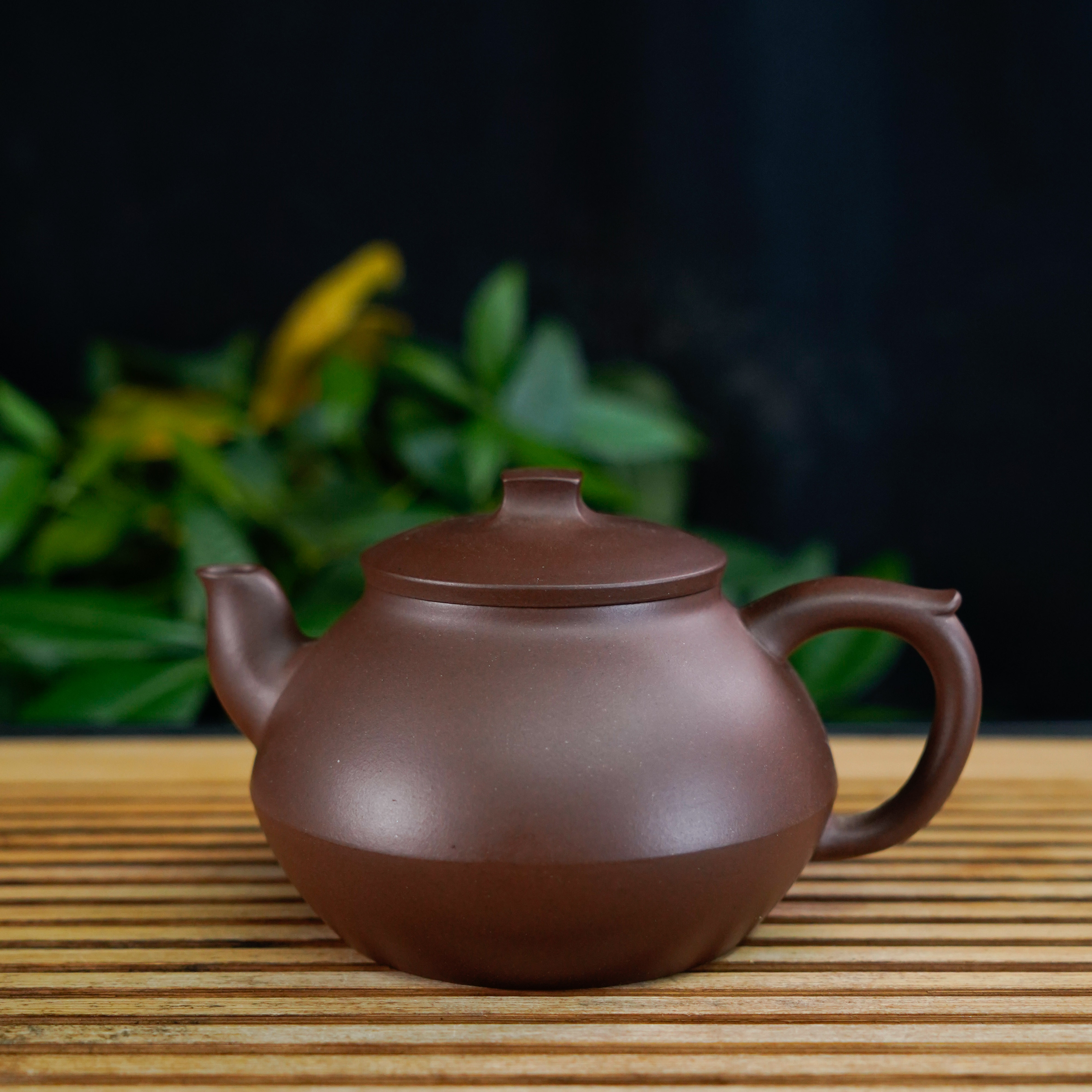 GSZS-6135  民间艺人  宜兴手工紫砂 汲古