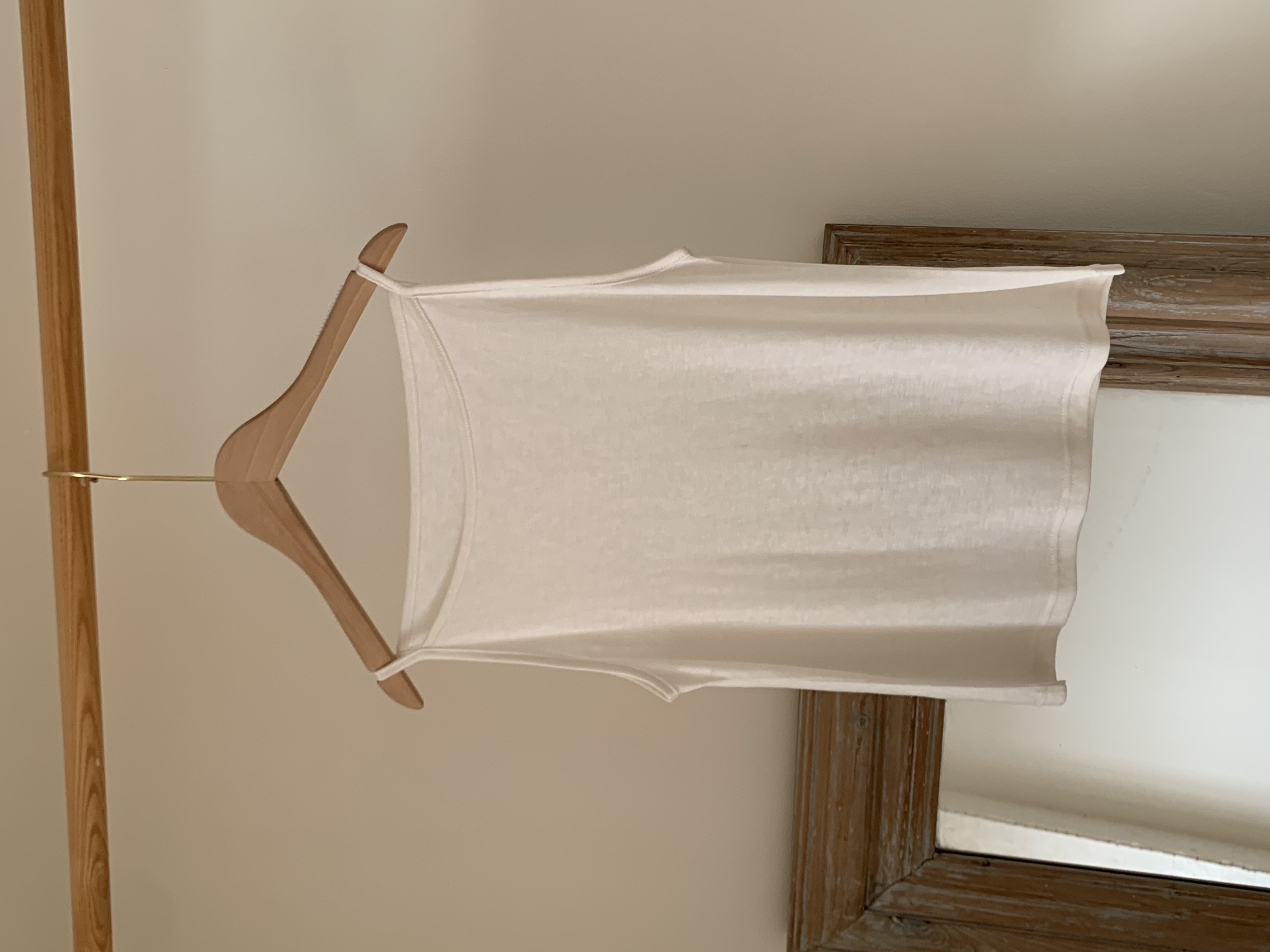 秋屿moment 自制  百搭简约吊带背心（会透，介意勿拍）