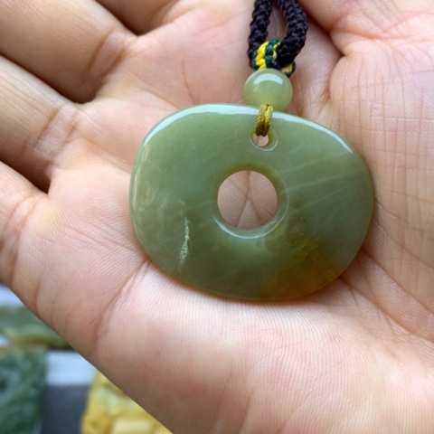 【闪购商品】未镶嵌岫岩河磨玉（透闪石质玉）挂件