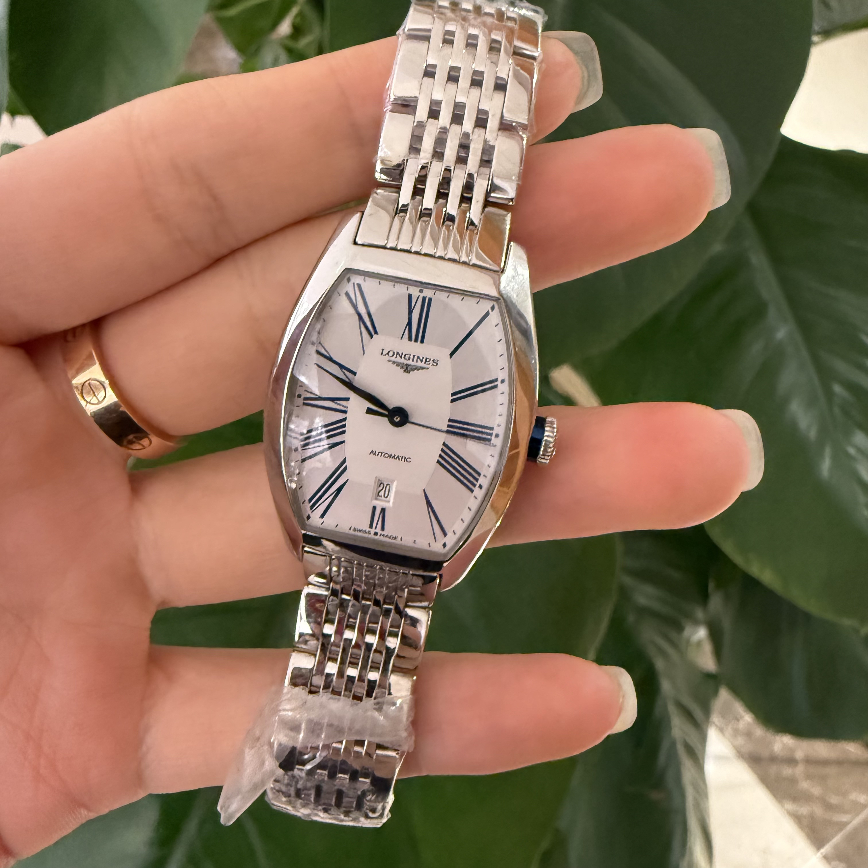 99新 Longines/浪琴 99新/浪琴典藏/酒桶 26*30.6mm /女表/142