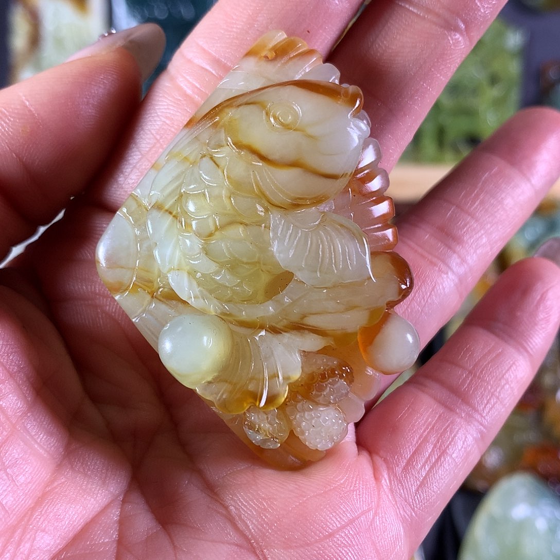 岫玉吊坠(赠链)未镶嵌