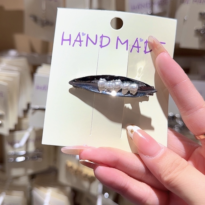 叶子珍珠鸭嘴夹款式