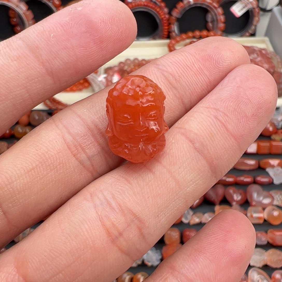南红玛瑙未镶嵌颈饰宝宝佛