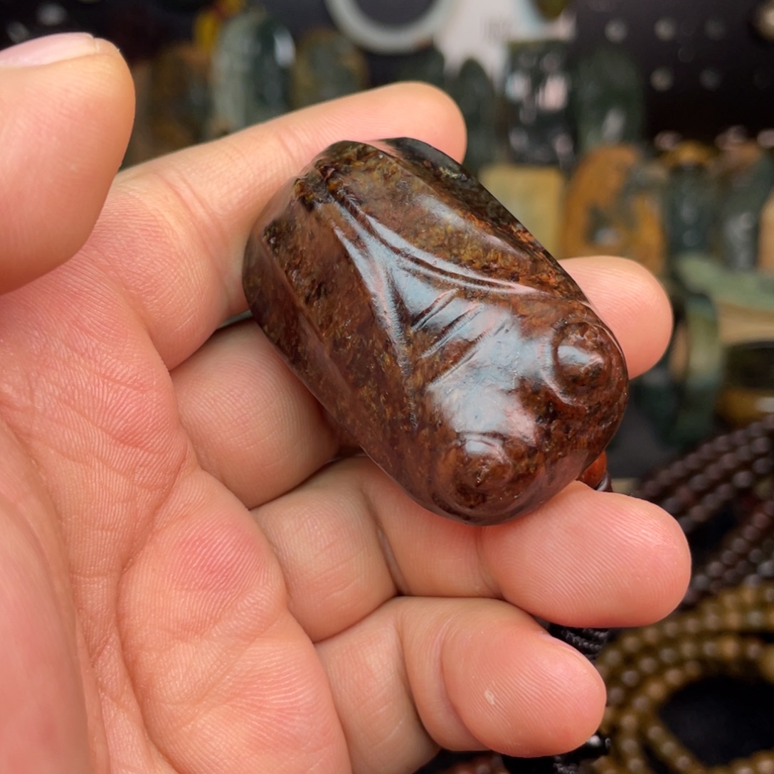 岫岩河磨玉（透闪石质玉）未镶嵌颈饰