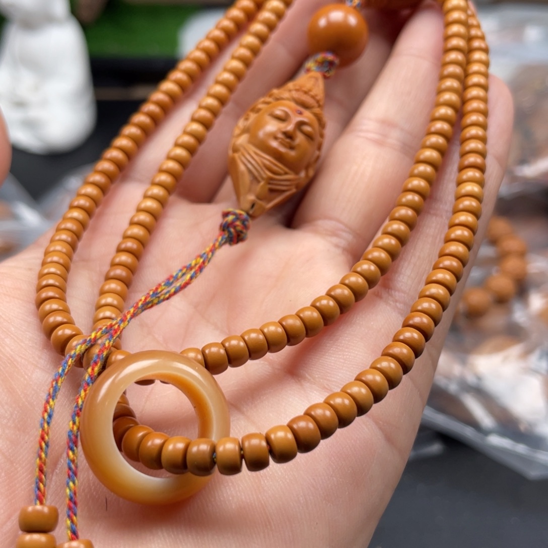 吊坠橄榄核猴头蛇尾