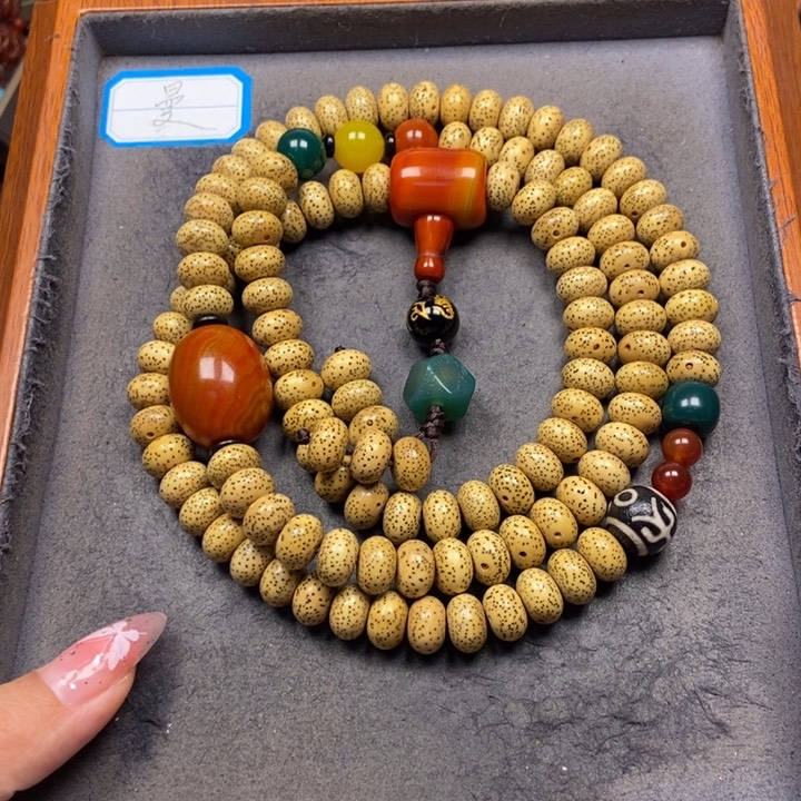 星月菩提吊坠菩提