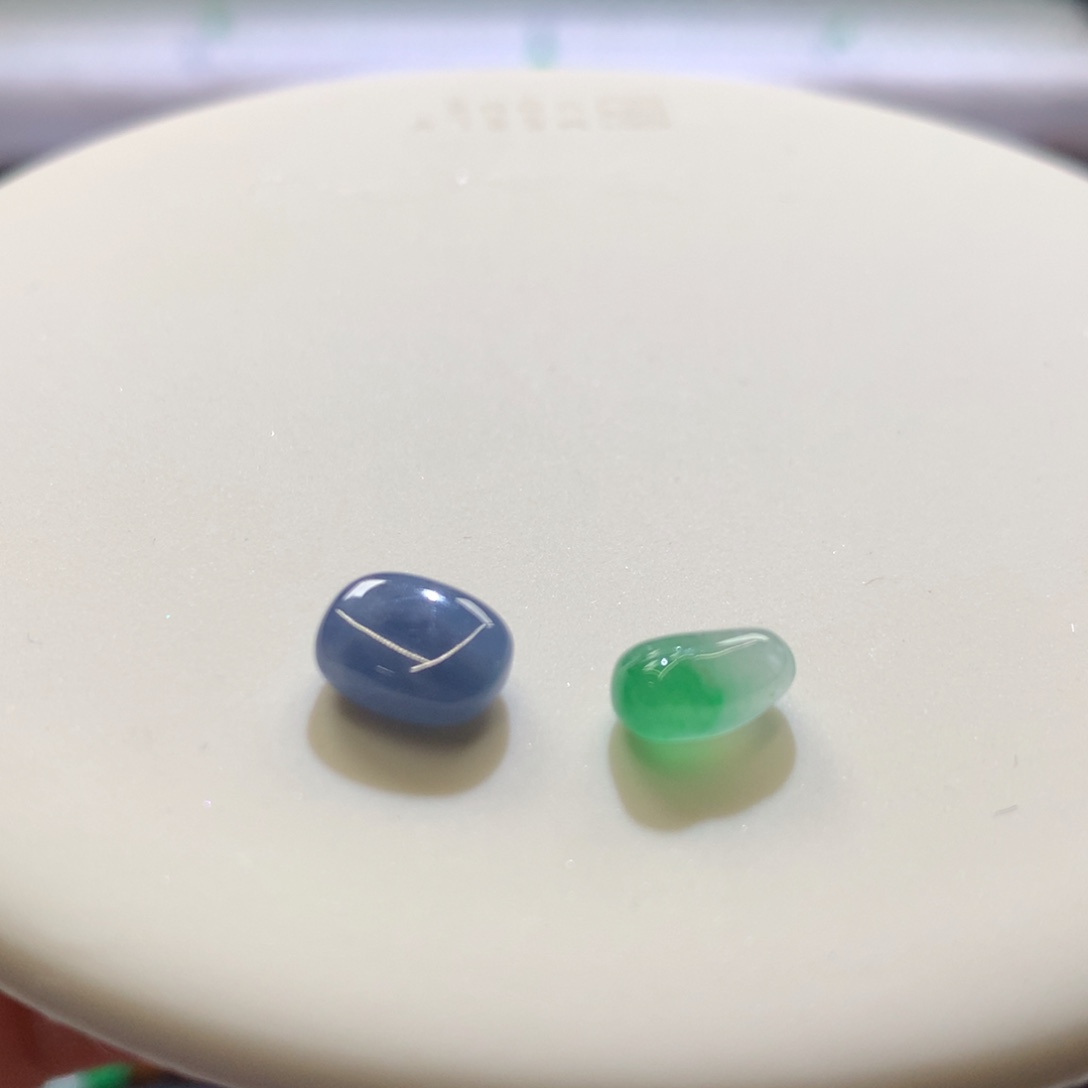 简***定制翡翠未镶嵌 毛货抛光定制 2颗 圈粉买断价