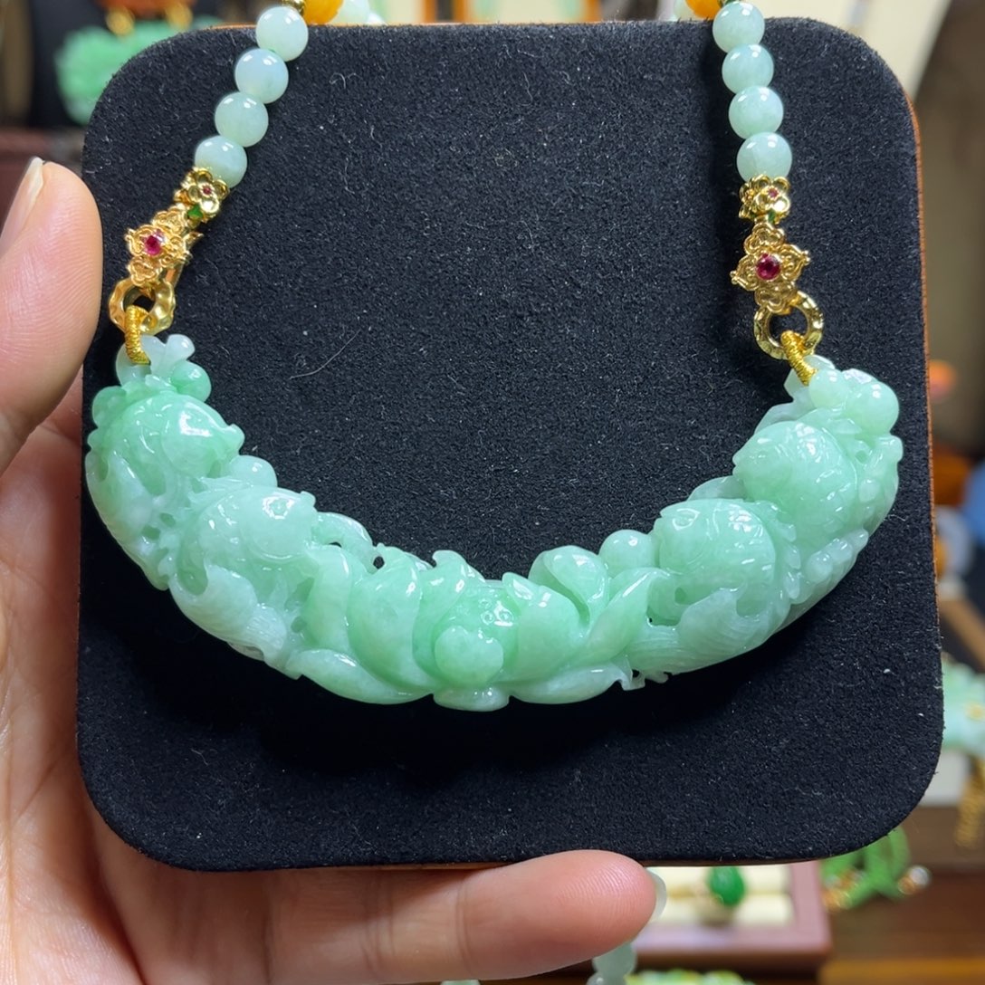 翡翠未镶嵌颈饰天然翡翠