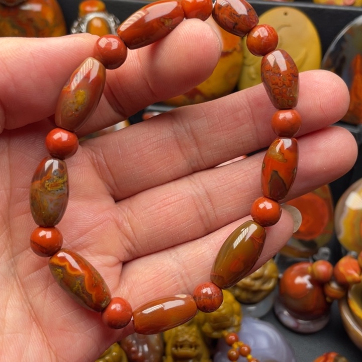 玛瑙/玉髓颈饰未镶嵌