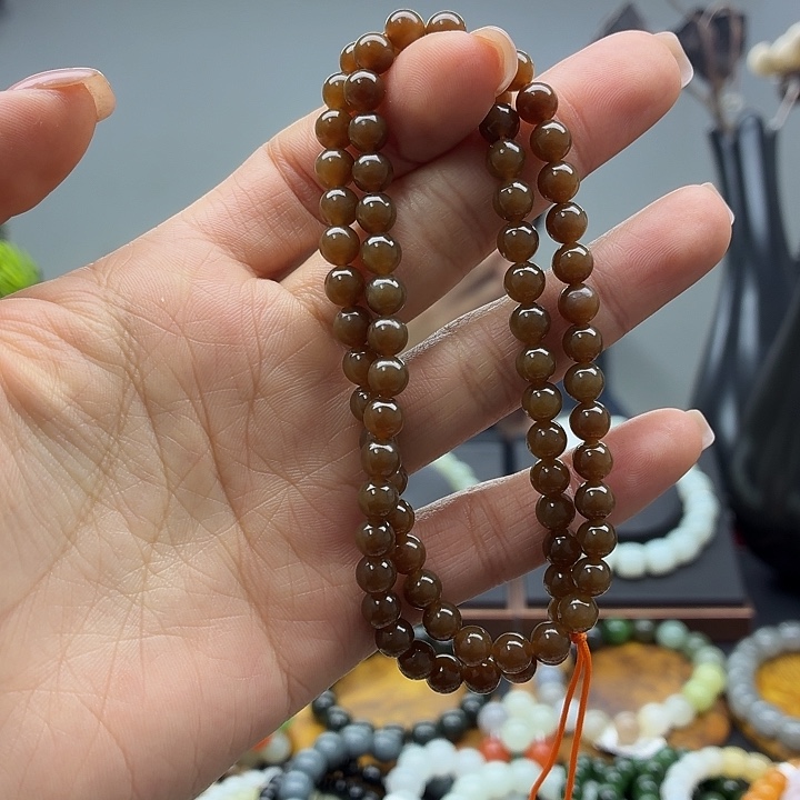 大***H和田玉未镶嵌手串