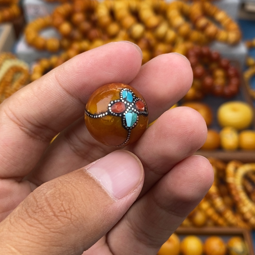 琥珀未镶嵌珠宝奇石