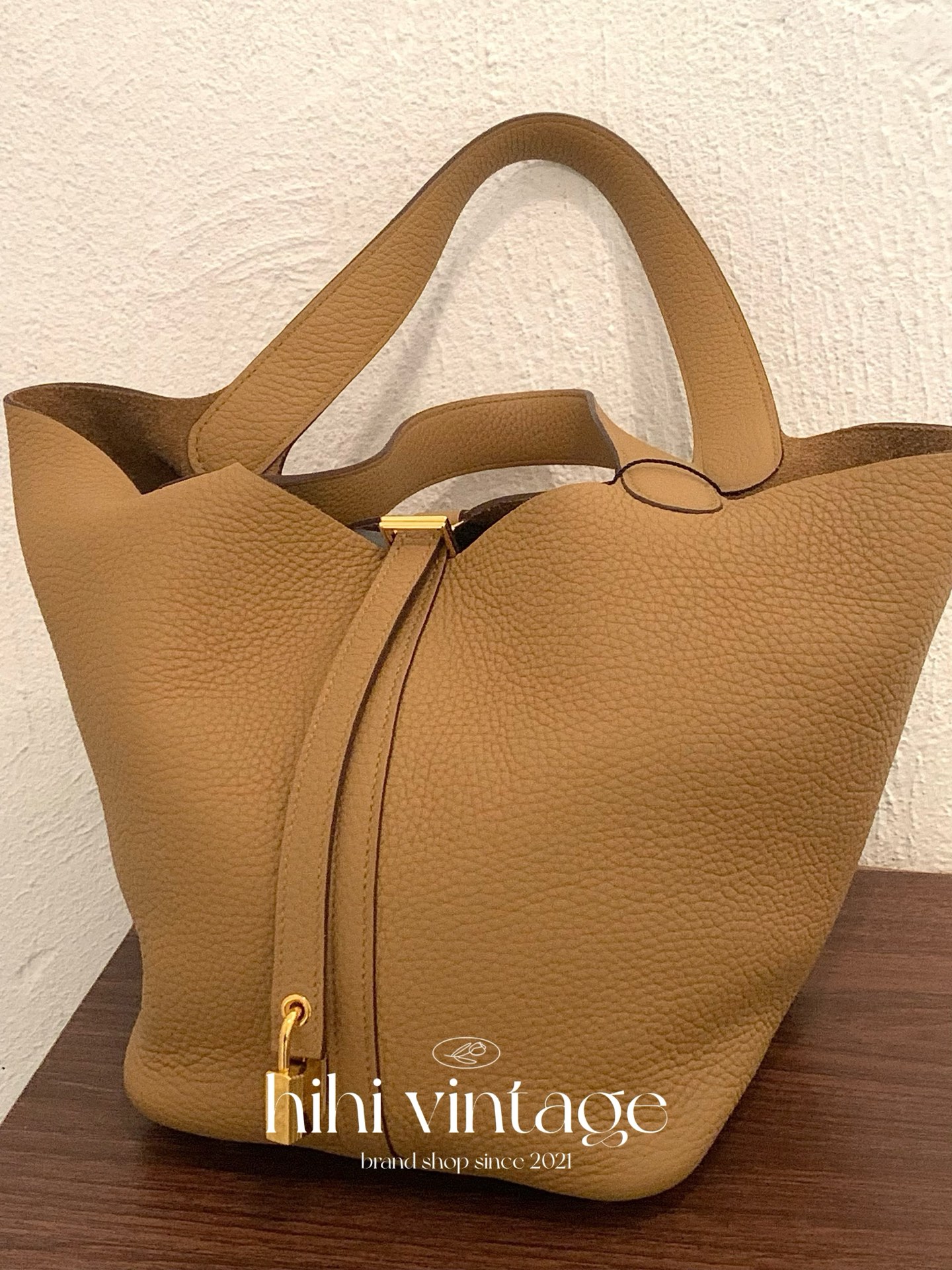 99新 Hermes/爱马仕 HIHI/饼干色金扣菜篮子22 W刻/12520700
