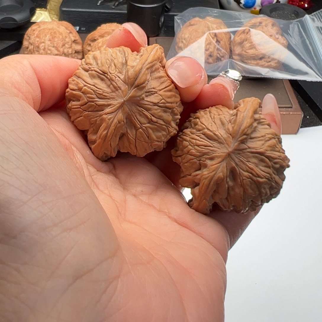 文玩核桃把件磨盘