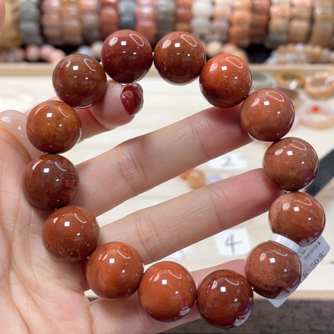 硅化珊瑚（珊瑚玉）手链未镶嵌迷****王937