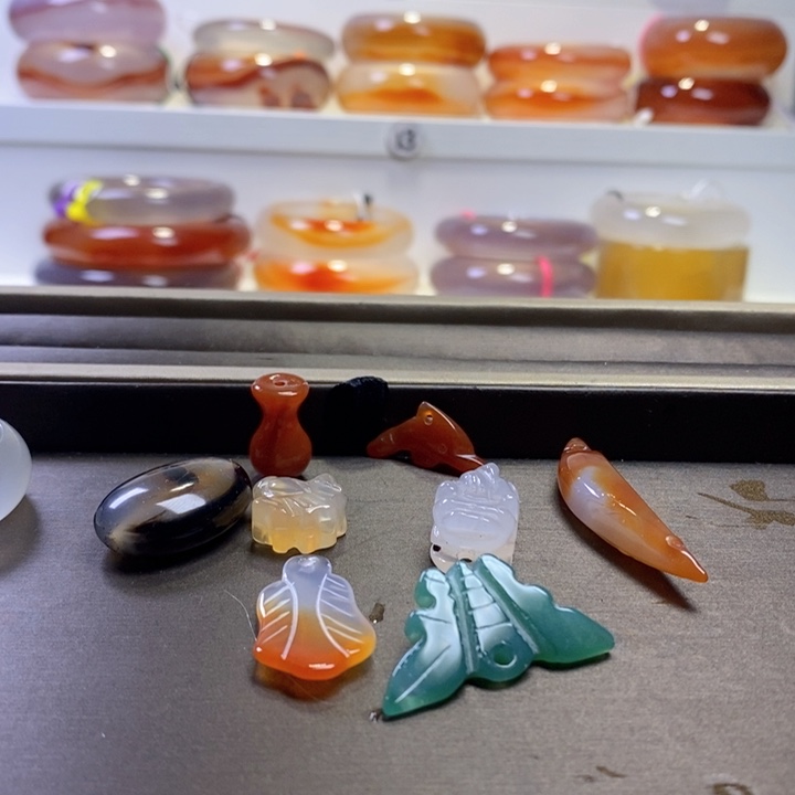 玛瑙/玉髓颈饰未镶嵌8个10米