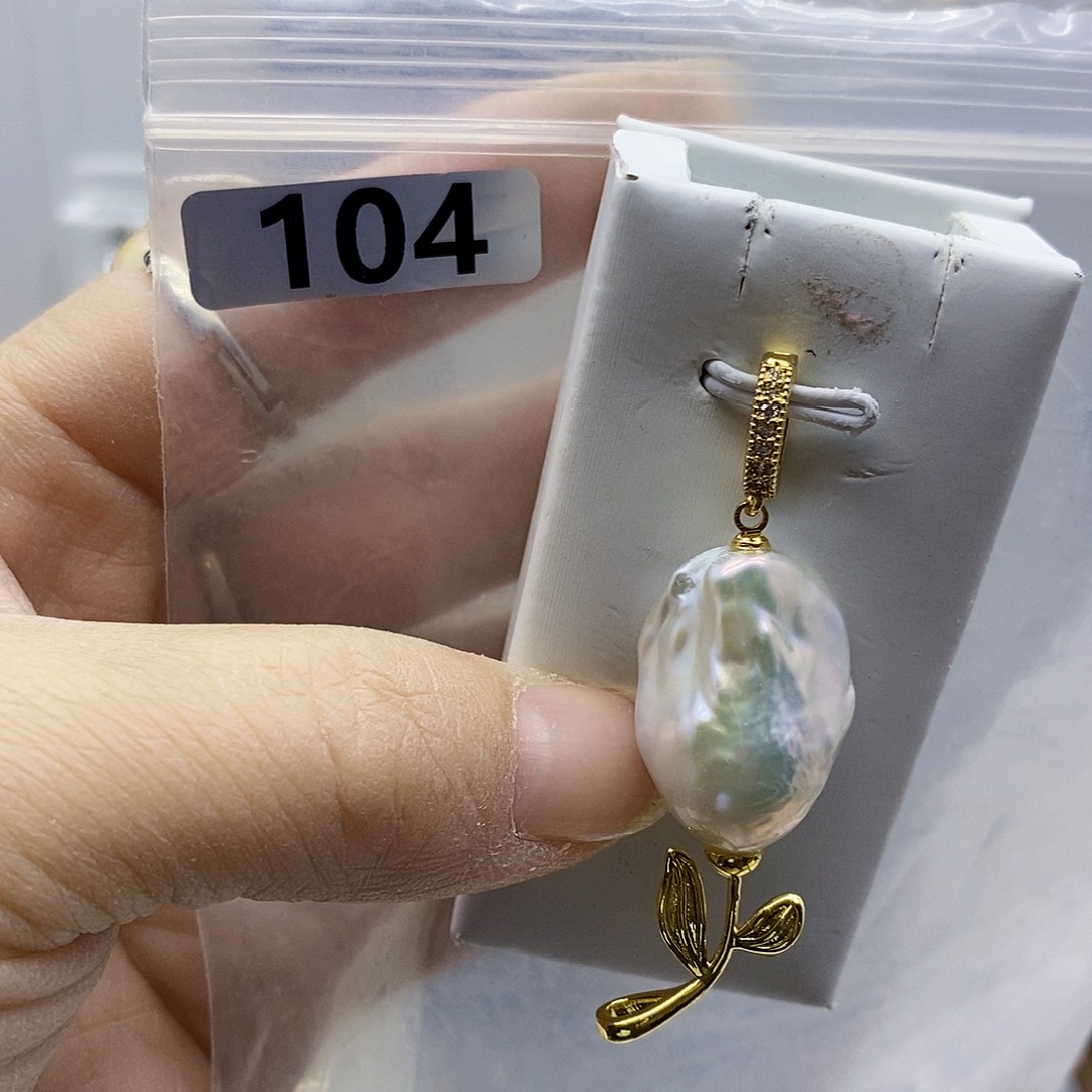 颈饰合金淡水珍珠