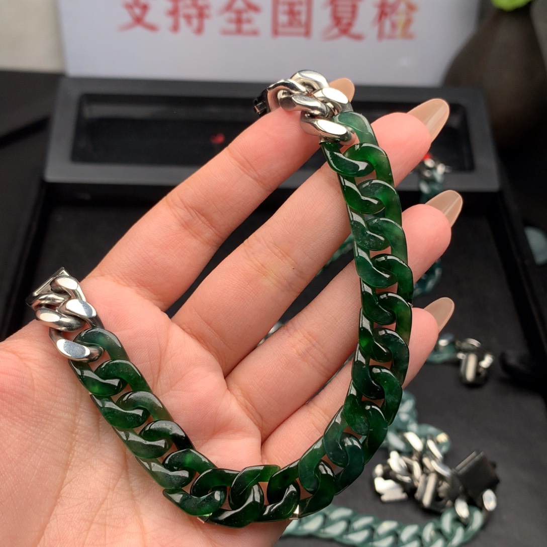 D***l翡翠未镶嵌手链00002