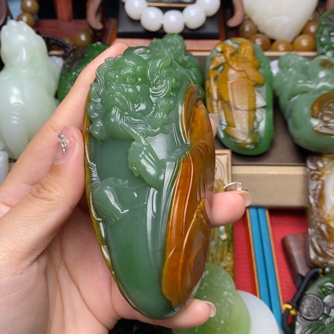 和田玉颈饰未镶嵌用****0分单3总金额6.5万