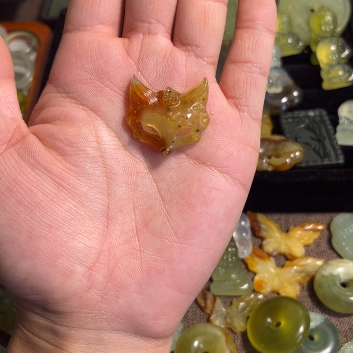 合金蛇纹石玉颈饰