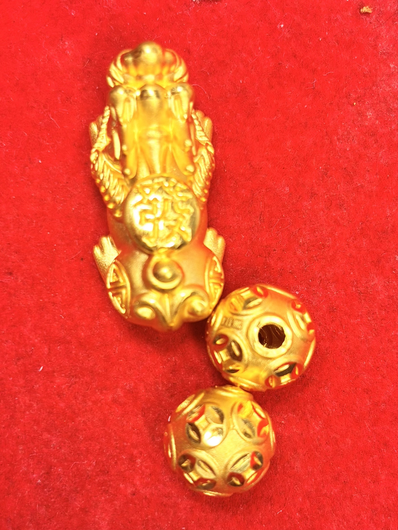 5.79克足金999貔貅转运珠