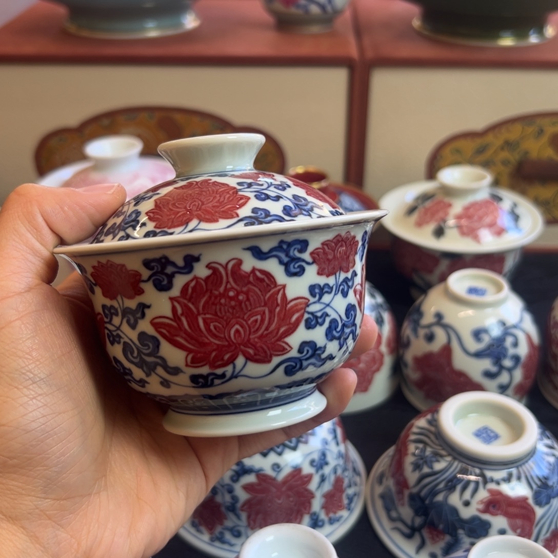 正绎堂釉里红金刚莲