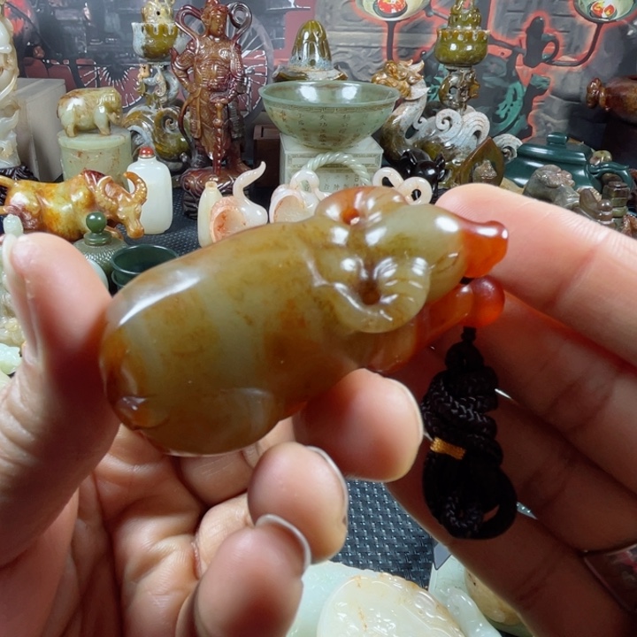 和田玉颈饰未镶嵌陆*哥