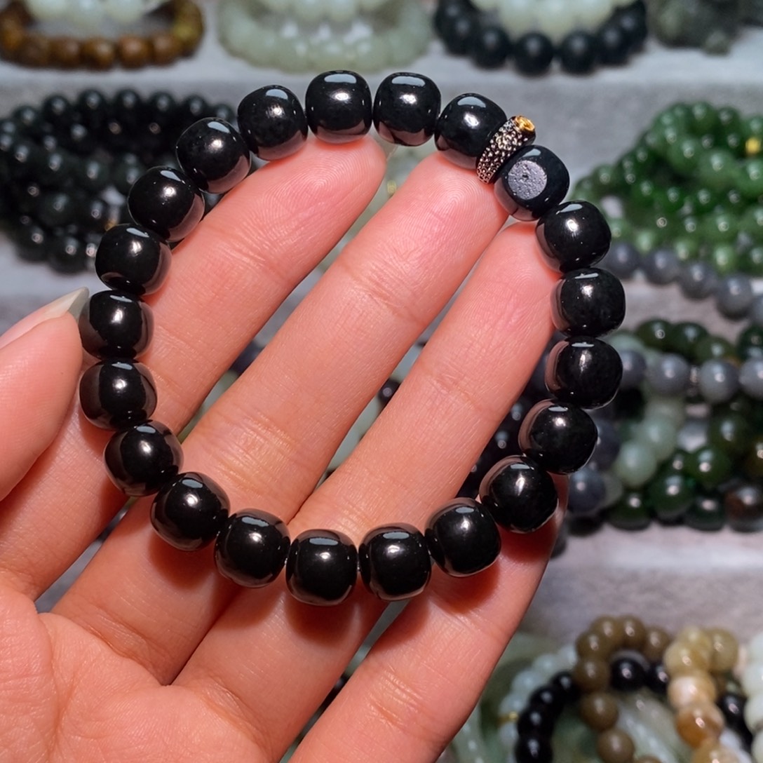 大***怪和田玉未镶嵌手链