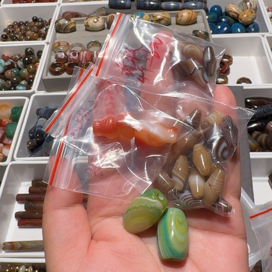 玛瑙/玉髓合金颈饰