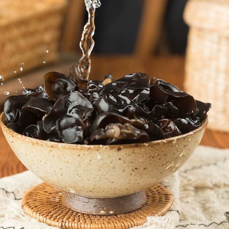 大集现收小黑木耳