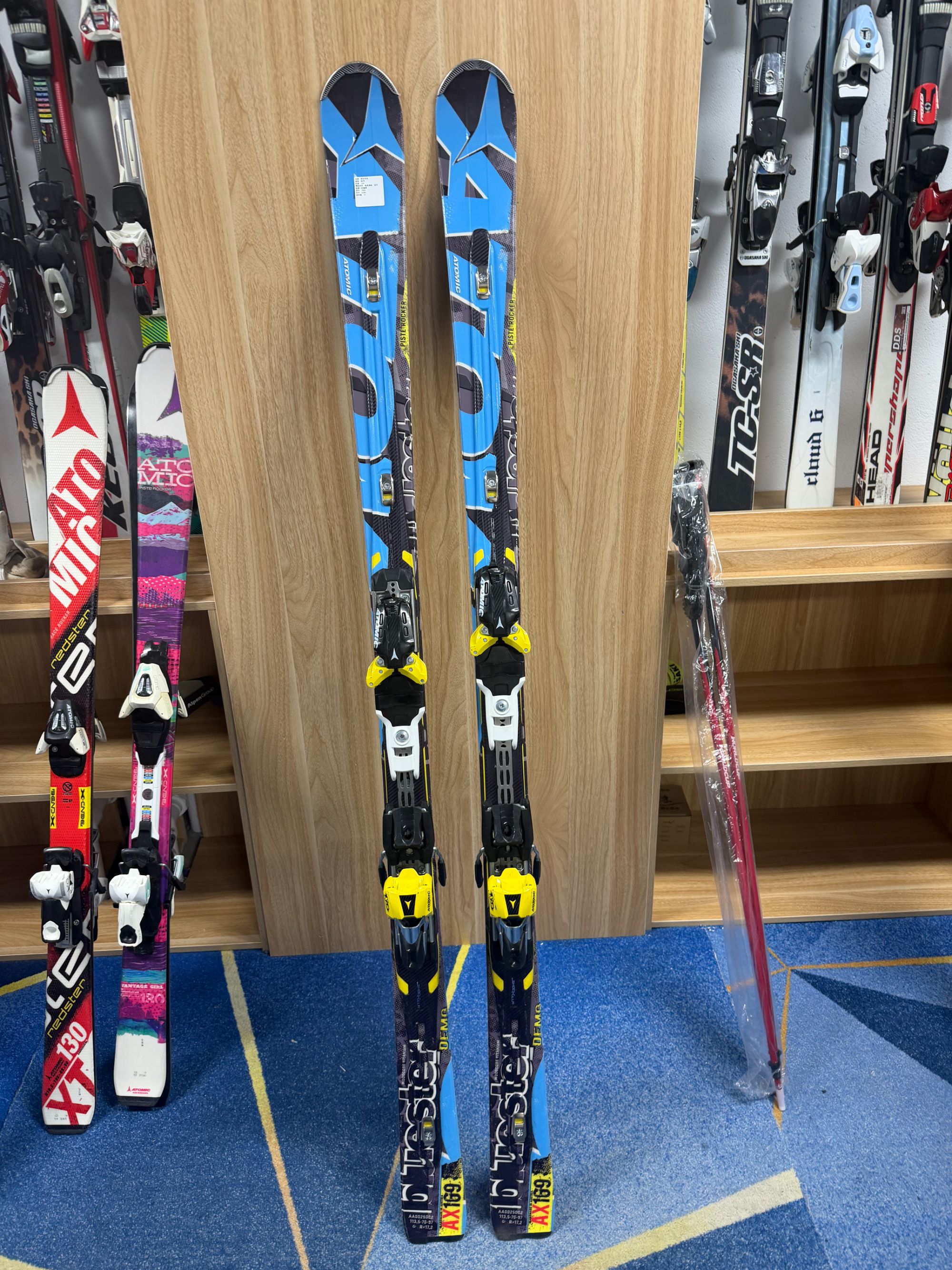 169民顶双板小回转滑雪板